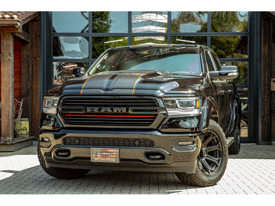 Dodge RAM 1500 5.7 V8 4x4 Crew Cab Laramie