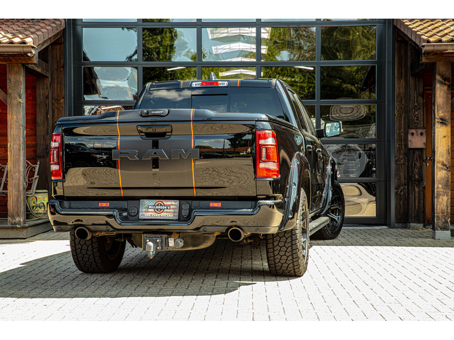 Dodge RAM 1500 5.7 V8 4x4 Crew Cab Laramie