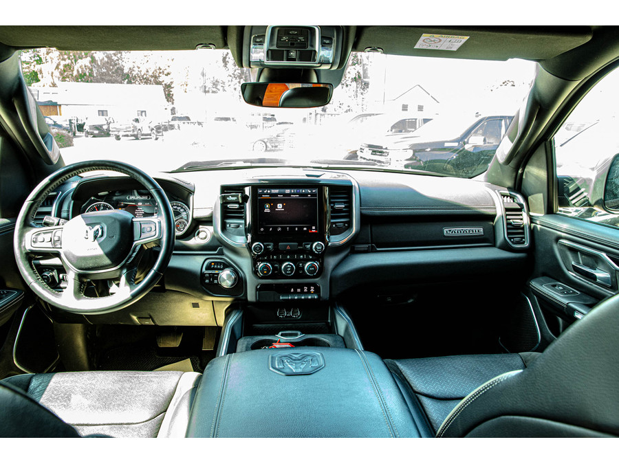 Dodge RAM 1500 5.7 V8 4x4 Crew Cab Laramie