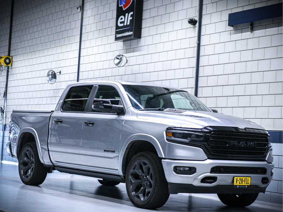 Dodge Ram 1500 Limited Night