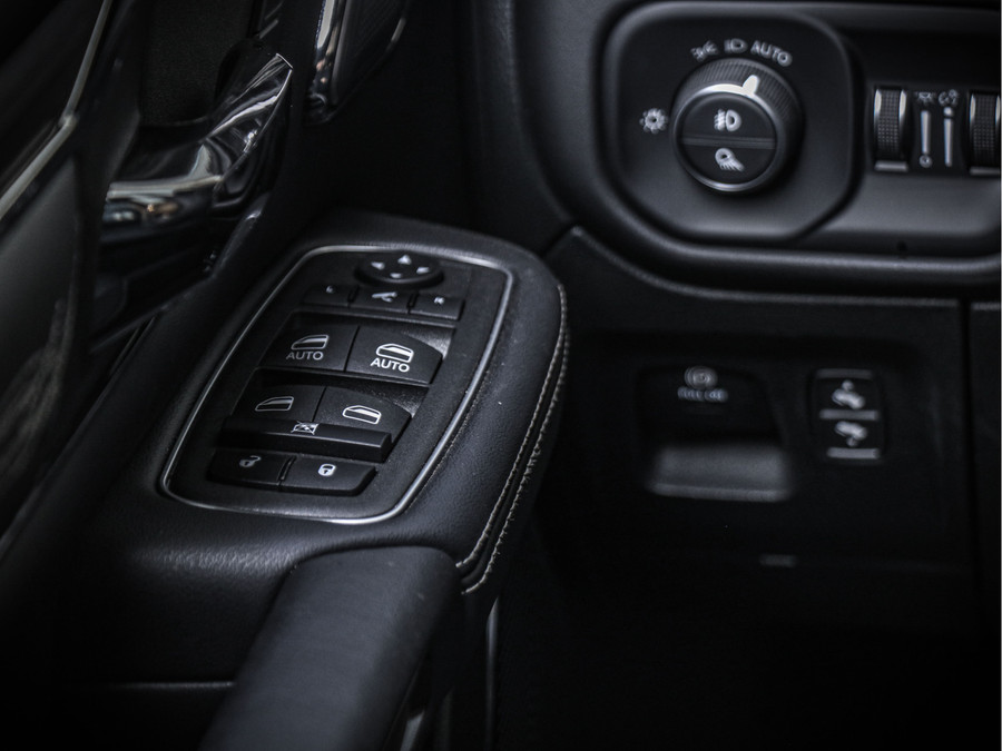 Dodge Ram 1500 Limited Night