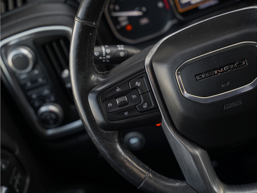 GMC Sierra 1500 Denali 6.2L V8
