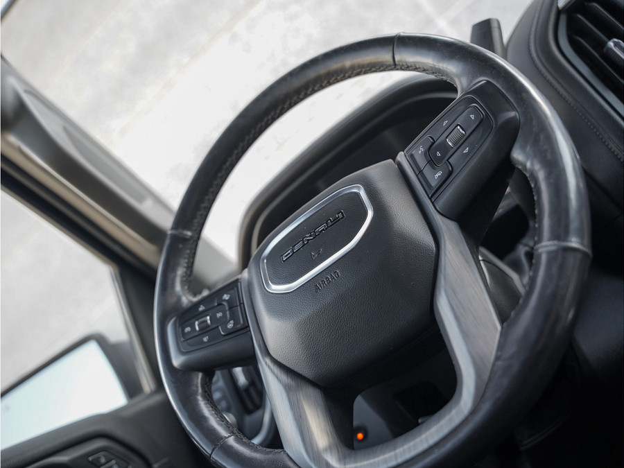 GMC Sierra 1500 Denali 6.2L V8