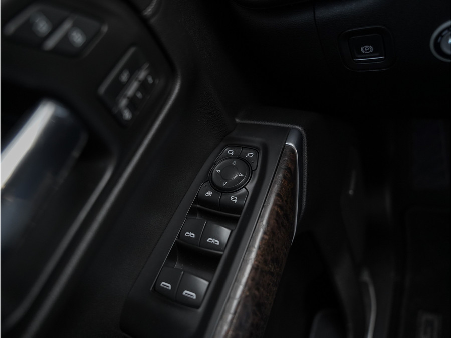 GMC Sierra 1500 Denali 6.2L V8