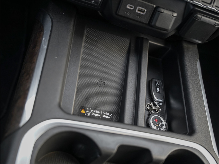 GMC Sierra 1500 Denali 6.2L V8
