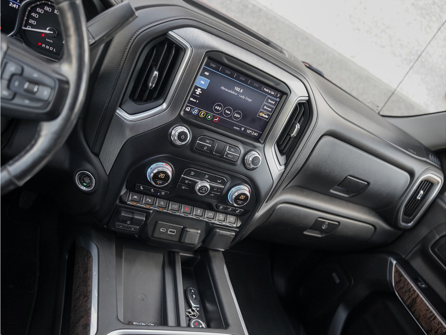 GMC Sierra 1500 Denali 6.2L V8