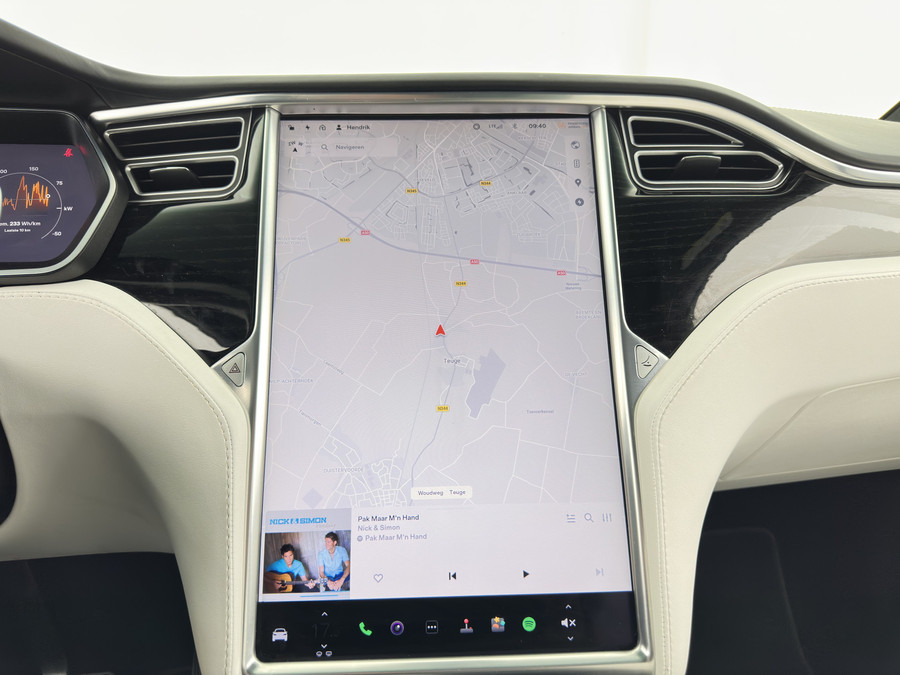 Tesla Model X 90D Base [6-Pers]
