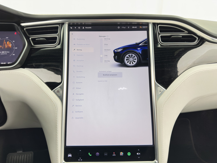 Tesla Model X 90D Base [6-Pers]