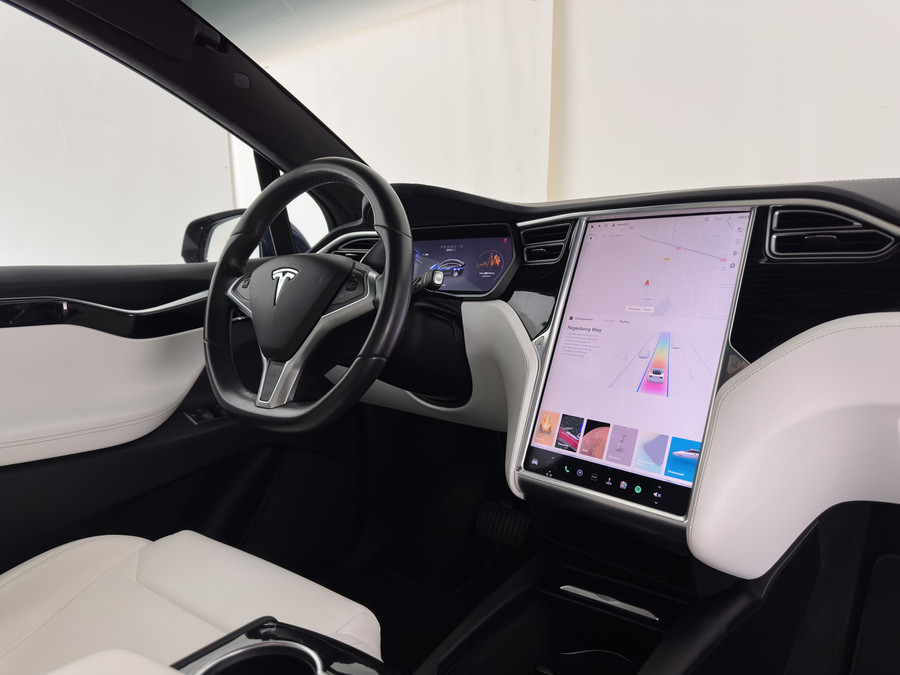Tesla Model X 90D Base [6-Pers]