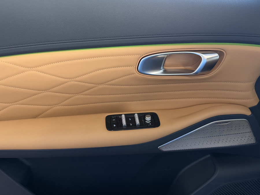 Geely Starray EM-i 1.5 MAX+ PHEV LONG RANGE BRUIN LEER 29,8 KWH | 136km WLTP | PANORAMADAK | MASSAGE /STOEL/VERW/KOELIN