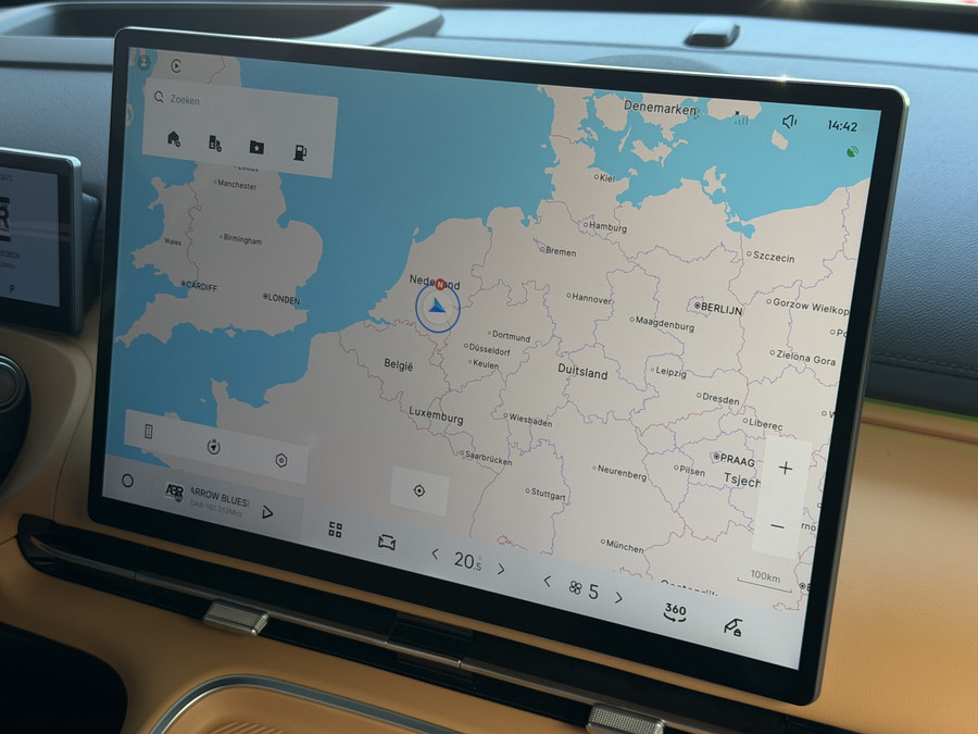 Geely Starray EM-i 1.5 MAX+ PHEV LONG RANGE BRUIN LEER 29,8 KWH | 136km WLTP | PANORAMADAK | MASSAGE /STOEL/VERW/KOELIN