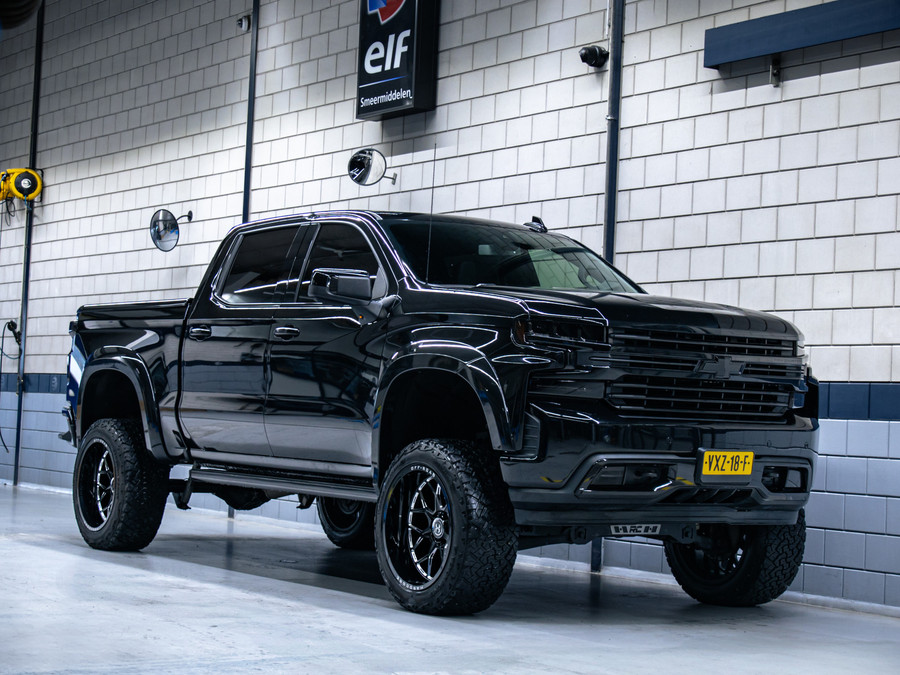 Chevrolet Silverado High Country
