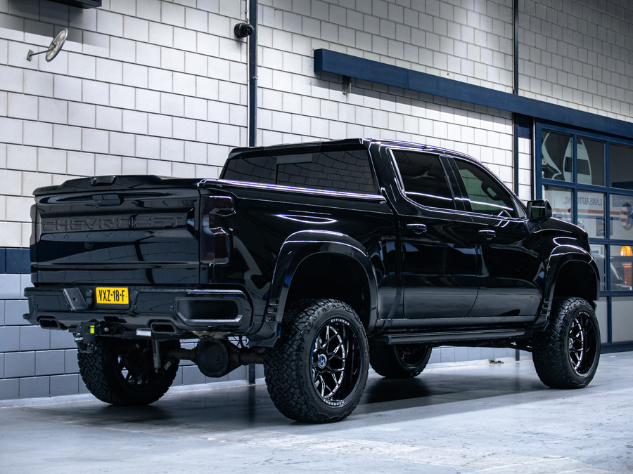 Chevrolet Silverado High Country