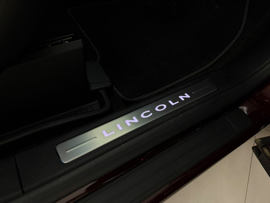 Lincoln Nautilus 2.0 Turbo 250pk Reserve Panoramadak Full Option