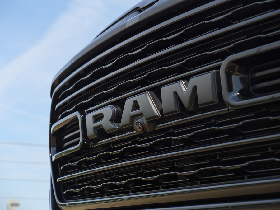 Dodge RAM 1500 | Limited | 5.7 V8 | 4x4 | Crew Cab