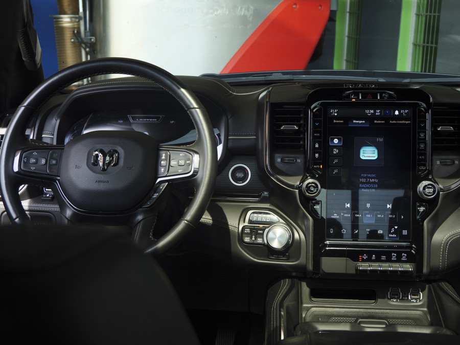 Dodge RAM 1500 | Limited | 5.7 V8 | 4x4 | Crew Cab