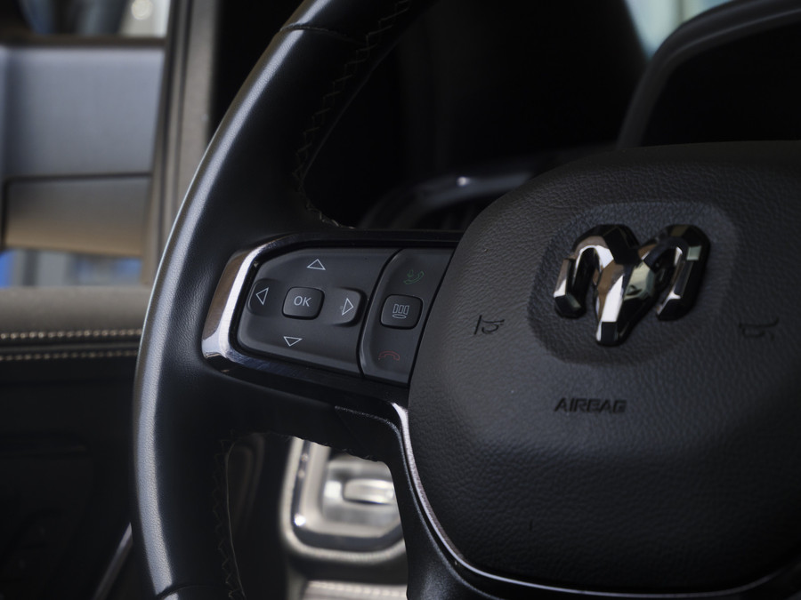 Dodge RAM 1500 | Limited | 5.7 V8 | 4x4 | Crew Cab