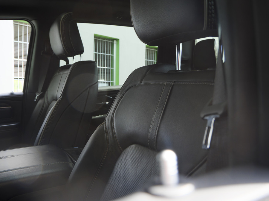 Dodge RAM 1500 | Limited | 5.7 V8 | 4x4 | Crew Cab