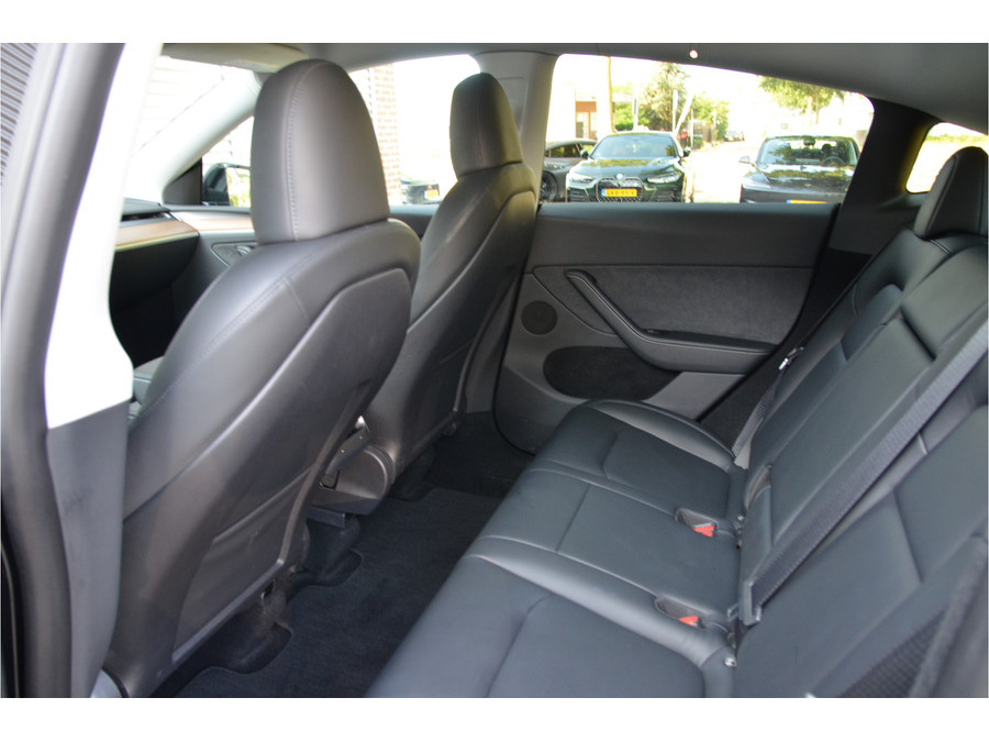 Tesla Model Y RWD 58 kWh