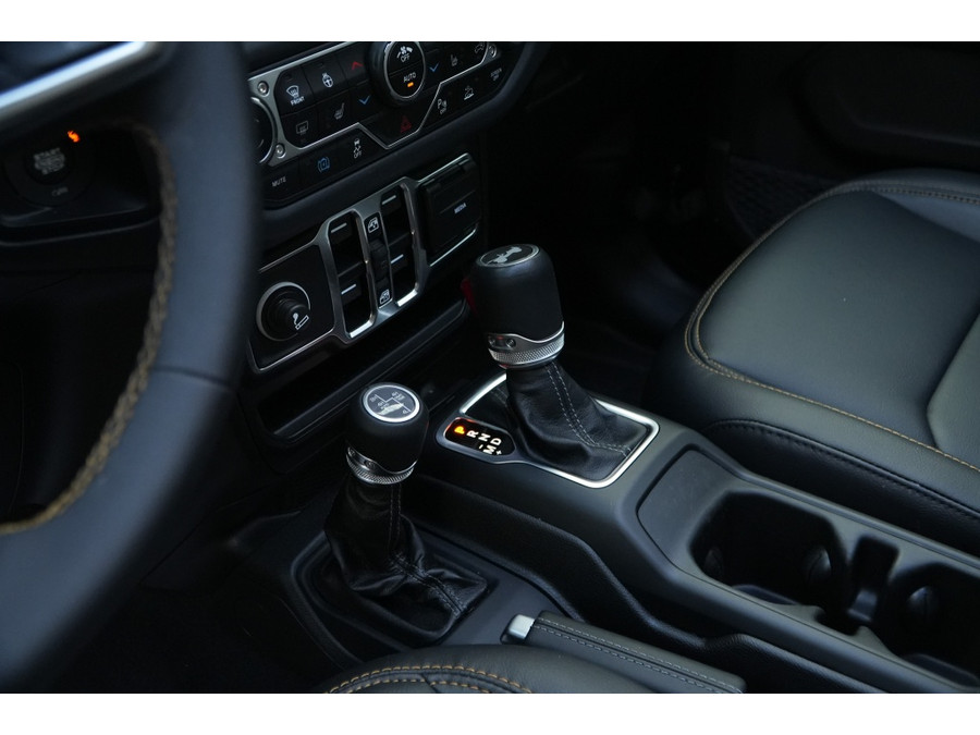 Jeep Wrangler Unlimited 4xe 380 Sahara I Sky-one I ACC I 20 Inch I
