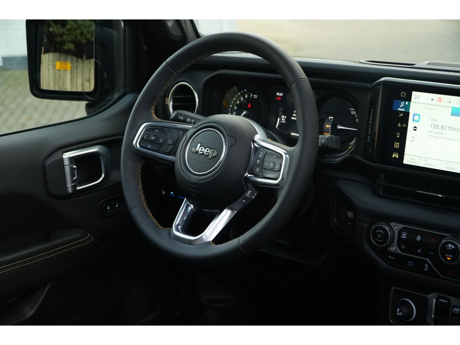 Jeep Wrangler Unlimited 4xe 380 Sahara I Sky-one I ACC I 20 Inch I
