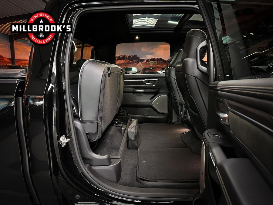 Dodge RAM 1500 3.0 Hurricane Premium Laramie Night,