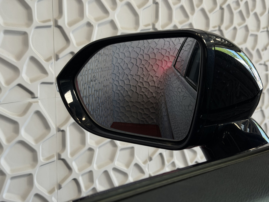 Omoda 9 OMODA 9 PREMIUM AWD 538 PK / PHEV/ TOTAAL MET BENZINE ELEK 1000KM