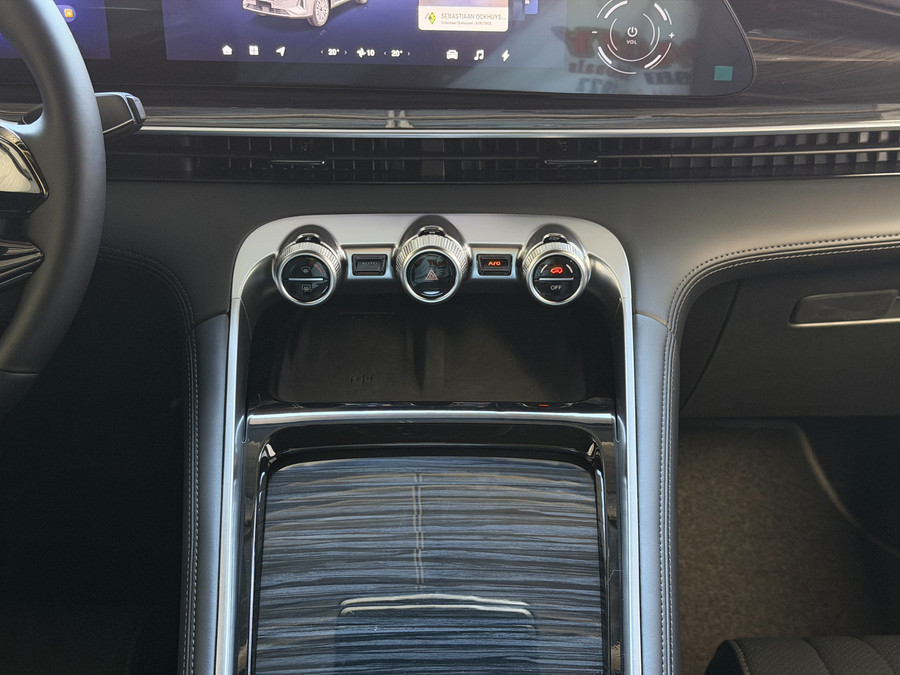 Omoda 9 OMODA 9 PREMIUM AWD 538 PK / PHEV/ TOTAAL MET BENZINE ELEK 1000KM