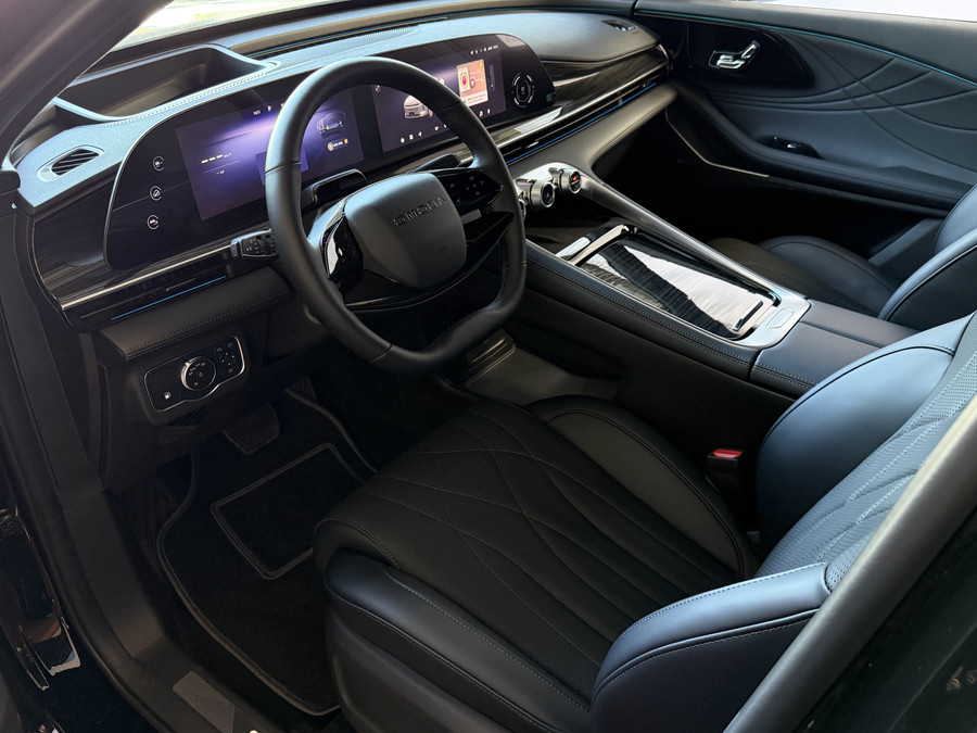 Omoda 9 OMODA 9 PREMIUM AWD 538 PK / PHEV/ TOTAAL MET BENZINE ELEK 1000KM