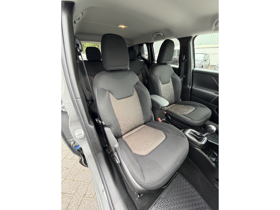Jeep Renegade 4xe 240 Plug-in Hybrid Electric Trailhawk (Navigatie - LED - Keyless Entry - Parkeersensoren V+A - A
