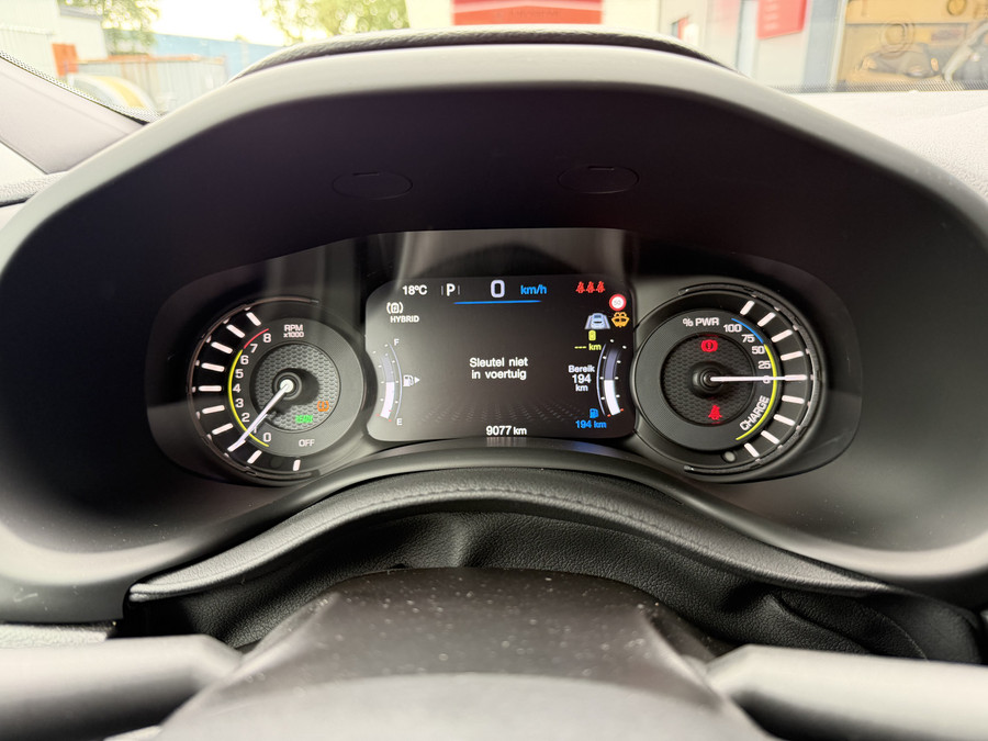 Jeep Renegade 4xe 240 Plug-in Hybrid Electric Trailhawk (Navigatie - LED - Keyless Entry - Parkeersensoren V+A - A