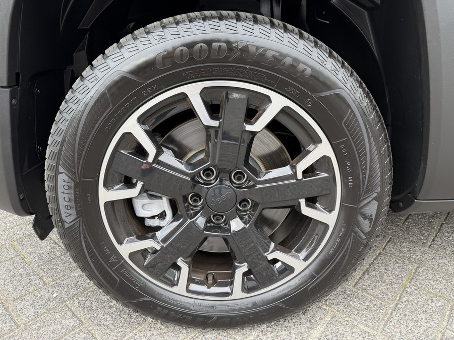Jeep Renegade 4xe 240 Plug-in Hybrid Electric Trailhawk (Navigatie - LED - Keyless Entry - Parkeersensoren V+A - A