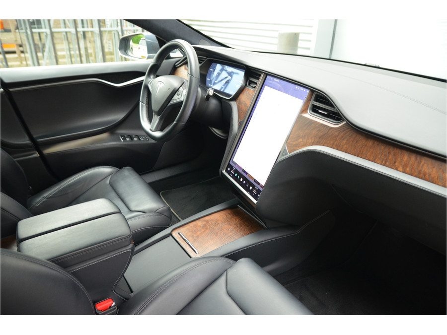 Tesla Model S Long Range