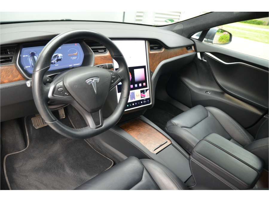 Tesla Model S Long Range