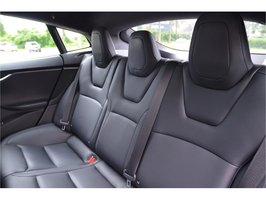 Tesla Model S Long Range