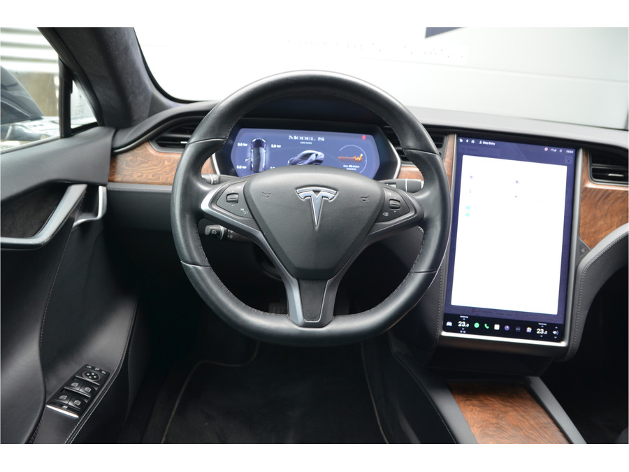 Tesla Model S Long Range