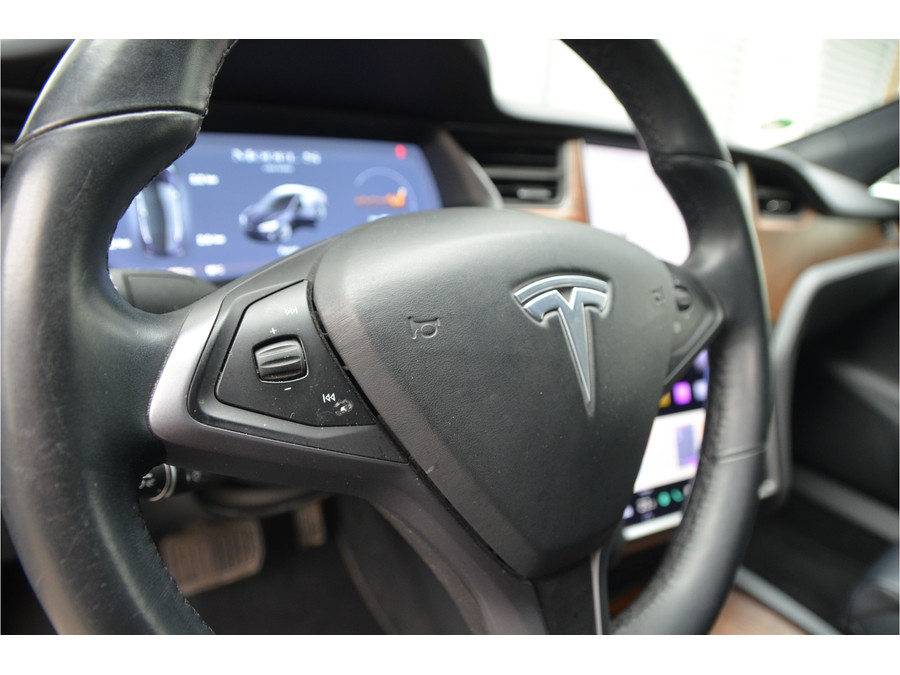 Tesla Model S Long Range