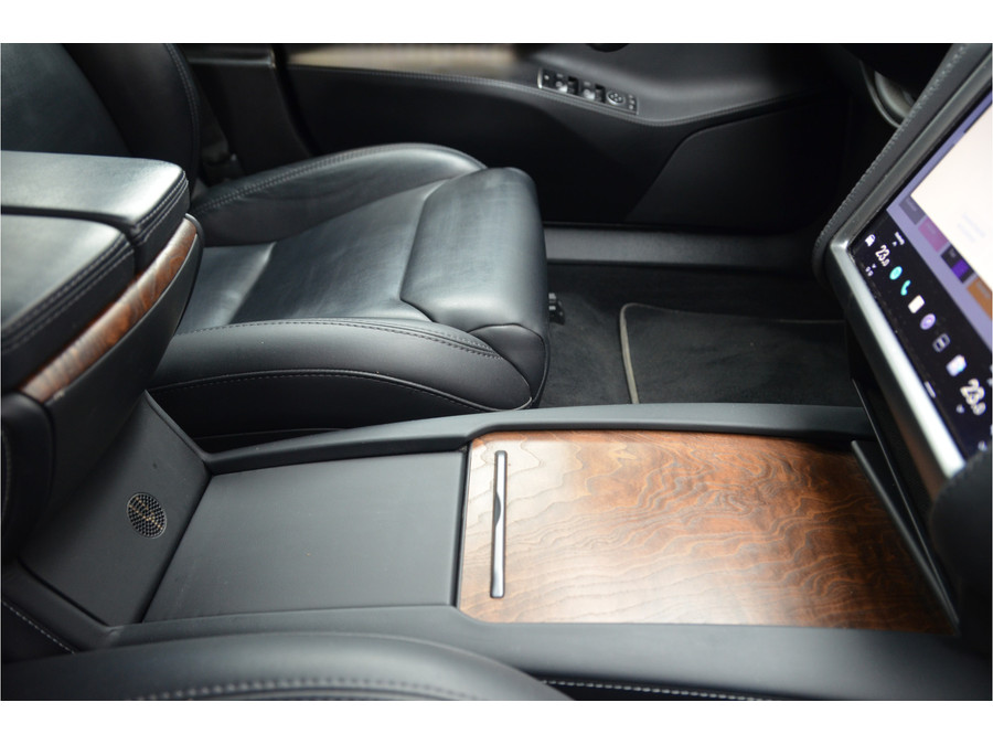 Tesla Model S Long Range