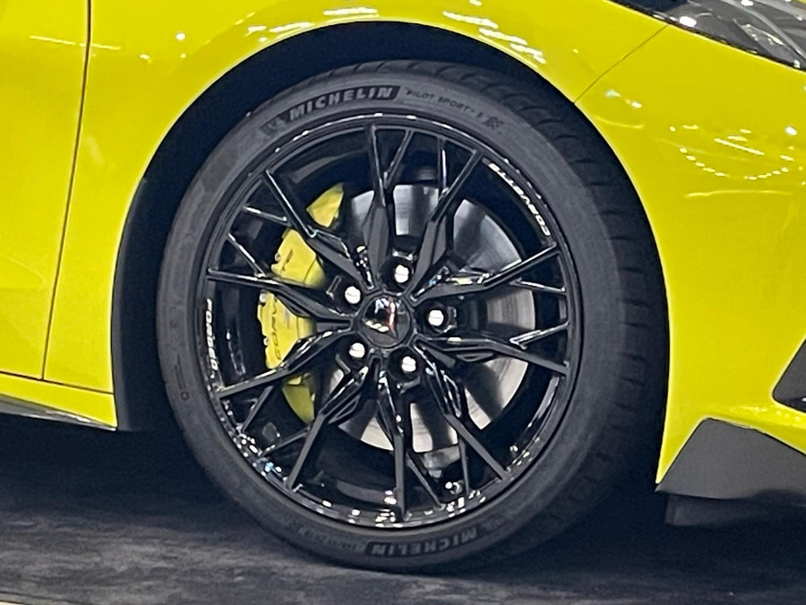 Corvette C8 3LT Stingray Convertible R-Pack