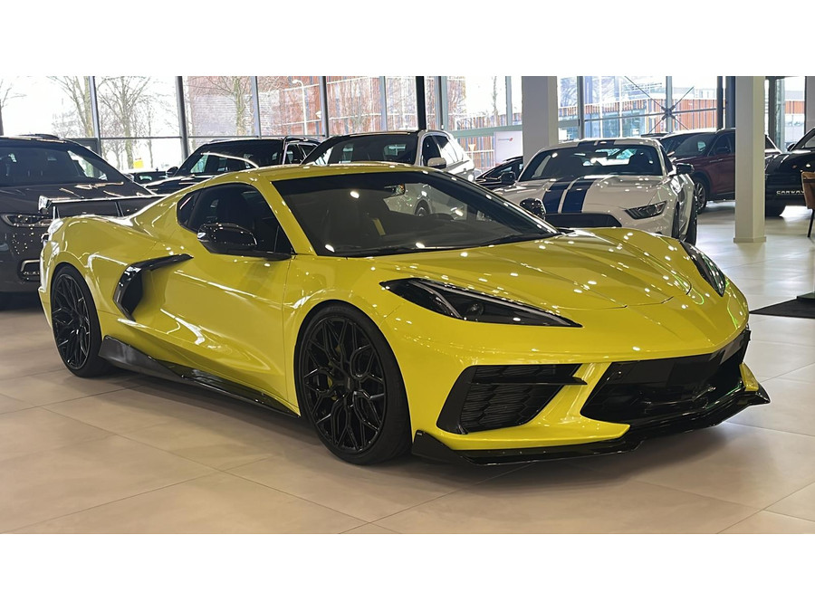 Corvette C8 3LT Stingray Convertible R-Pack