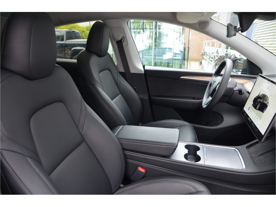 Tesla Model Y RWD 58 kWh