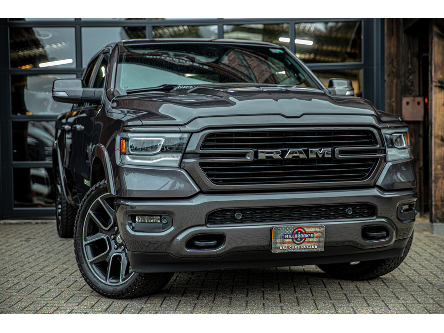 Dodge RAM 1500 5.7 V8 4x4 Crew Cab Laramie