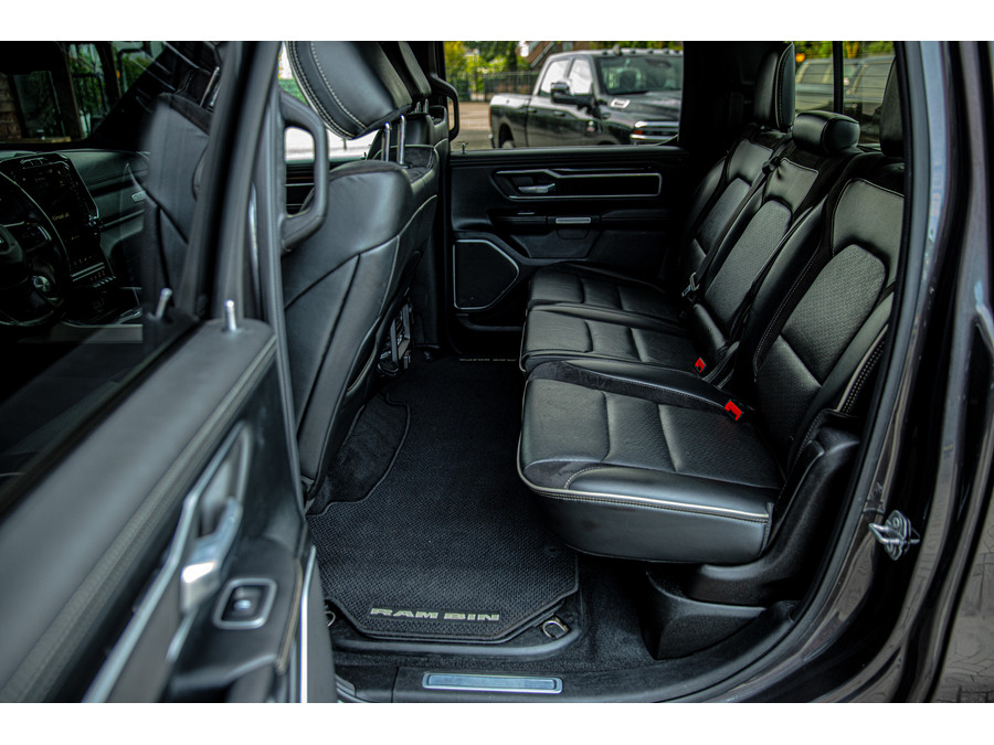 Dodge RAM 1500 5.7 V8 4x4 Crew Cab Laramie