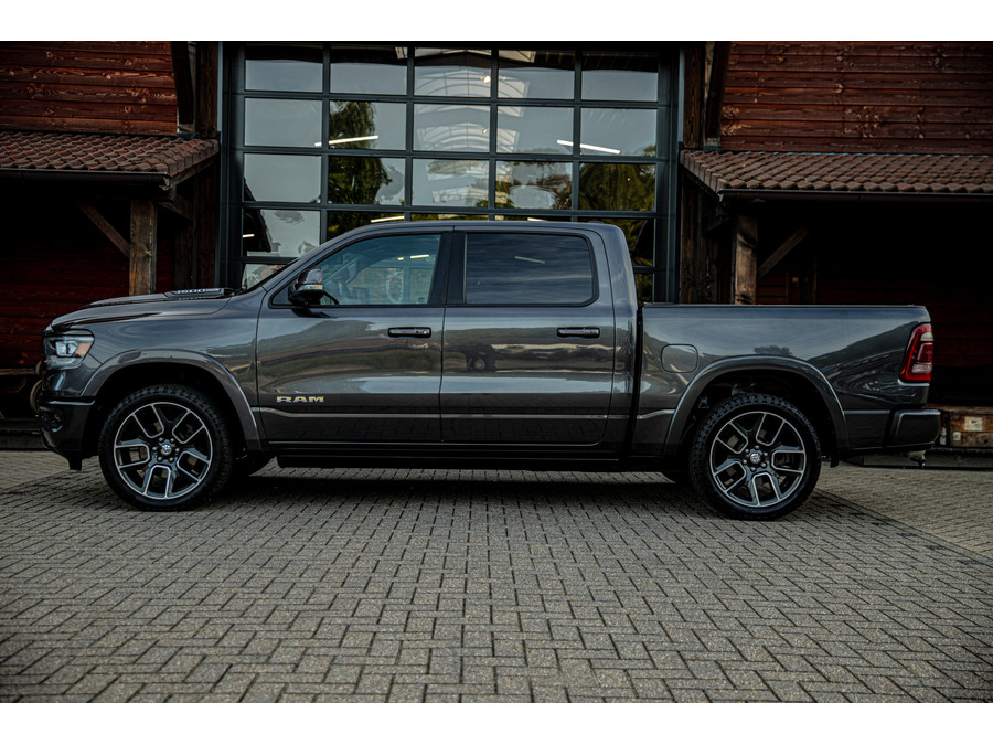 Dodge RAM 1500 5.7 V8 4x4 Crew Cab Laramie