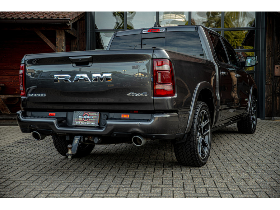 Dodge RAM 1500 5.7 V8 4x4 Crew Cab Laramie