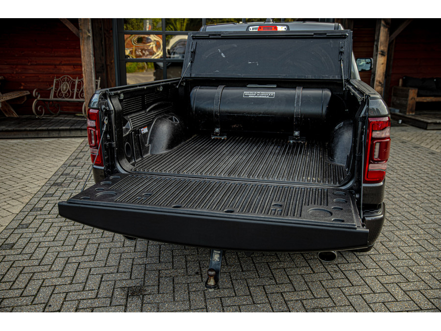 Dodge RAM 1500 5.7 V8 4x4 Crew Cab Laramie