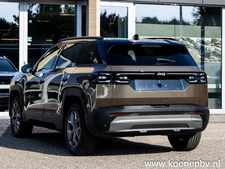 Jeep Compass 1.2 E-HYBRID First Edition PANO / CONVENIENCE PACK / TWO TONE