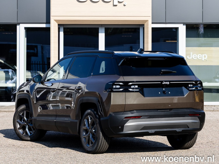 Jeep Compass 1.2 E-HYBRID First Edition PANO / CONVENIENCE PACK / TWO TONE
