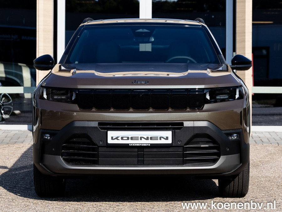 Jeep Compass 1.2 E-HYBRID First Edition PANO / CONVENIENCE PACK / TWO TONE