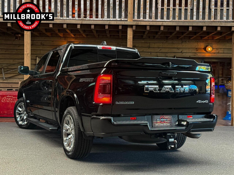 Dodge RAM 1500 Laramie Sport Pentastar,